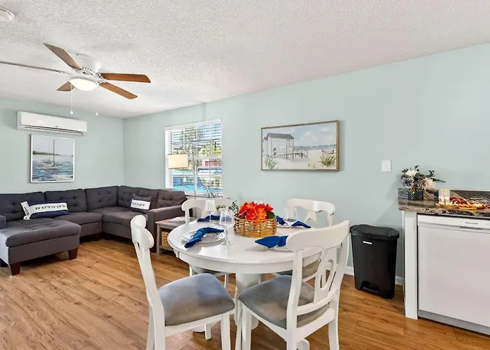 Sunny Isles Cottage 